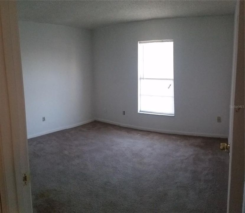 В аренду: $1,450 (2 спален, 1 ванн, 971 Квадратных фут)