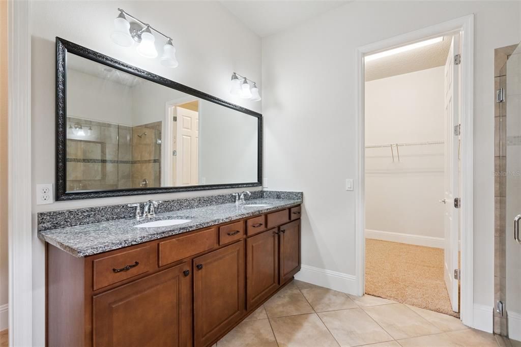 En Venta: $849,900 (4 camas, 3 baños, 3412 Pies cuadrados)