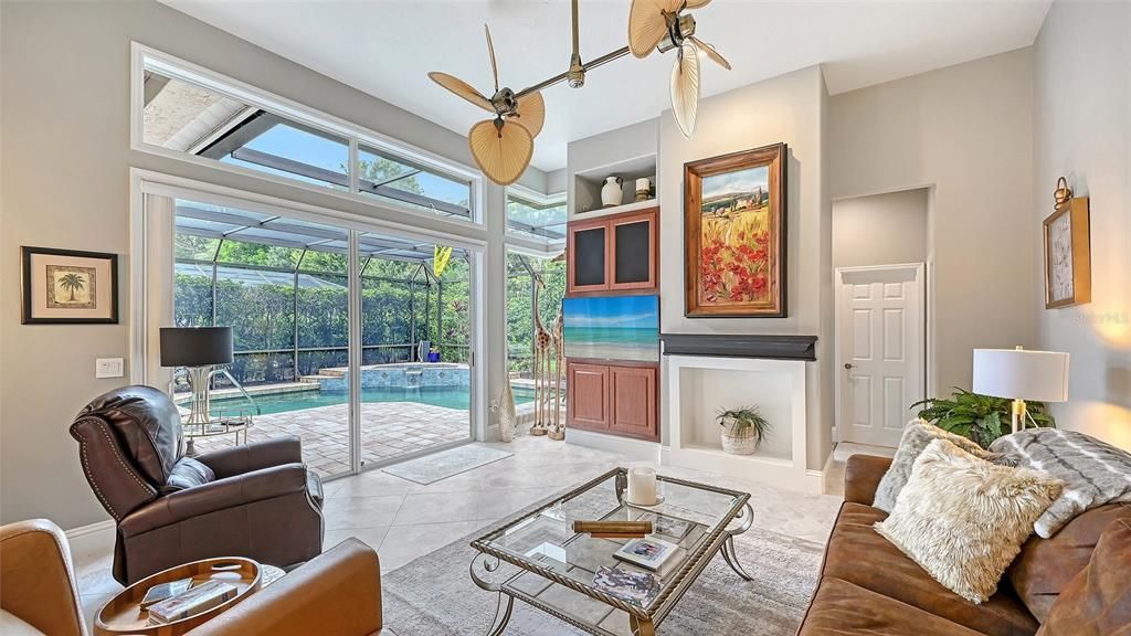For Sale: $1,250,000 (3 beds, 3 baths, 2643 Square Feet)