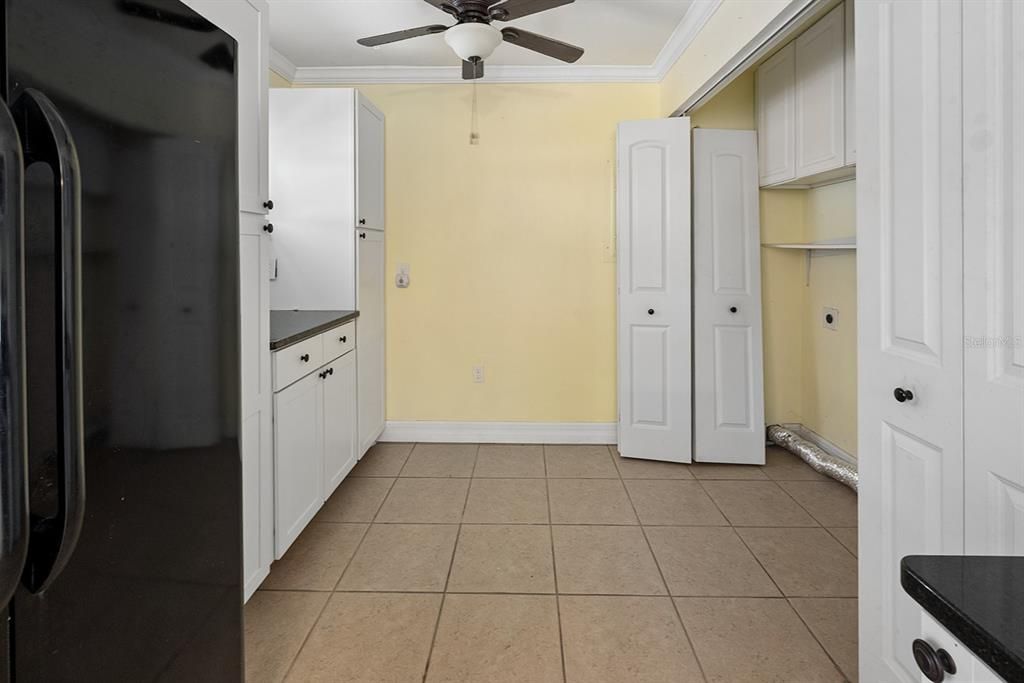 For Sale: $225,000 (3 beds, 1 baths, 1352 Square Feet)