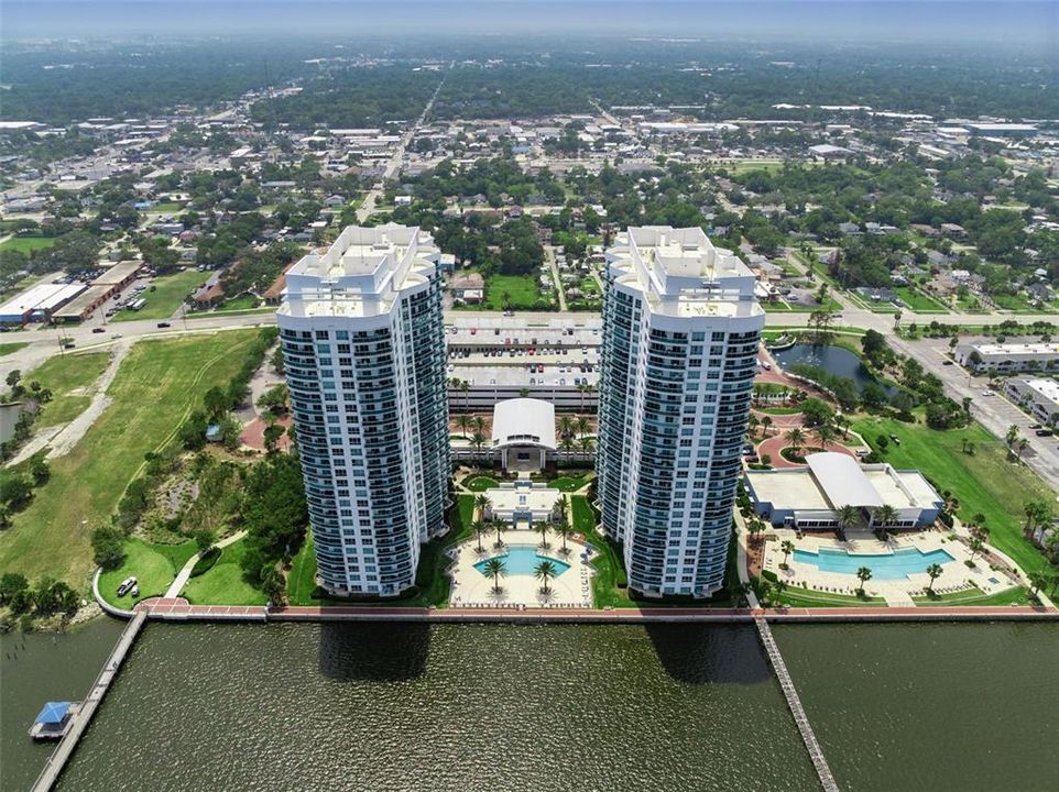 En Venta: $285,900 (2 camas, 2 baños, 1670 Pies cuadrados)