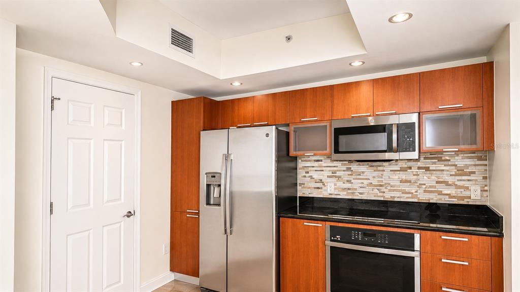 En Venta: $285,900 (2 camas, 2 baños, 1670 Pies cuadrados)