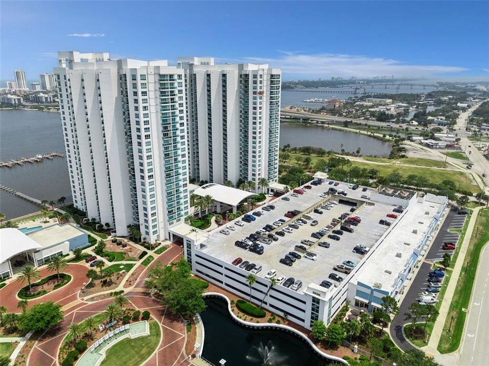 En Venta: $285,900 (2 camas, 2 baños, 1670 Pies cuadrados)