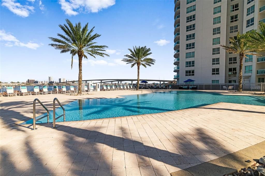 En Venta: $285,900 (2 camas, 2 baños, 1670 Pies cuadrados)
