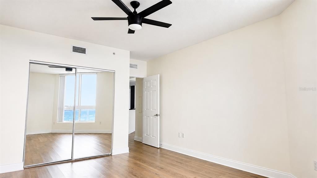 En Venta: $285,900 (2 camas, 2 baños, 1670 Pies cuadrados)
