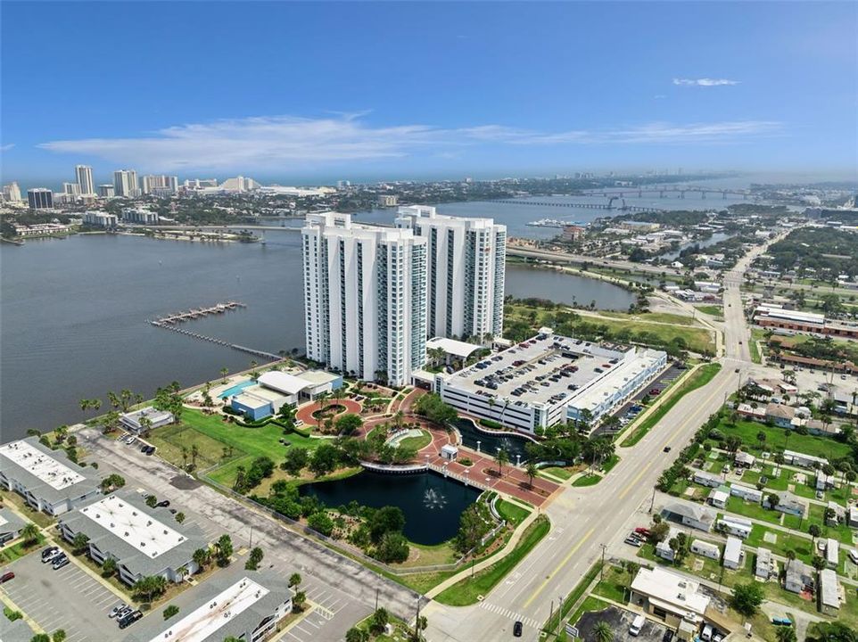 En Venta: $285,900 (2 camas, 2 baños, 1670 Pies cuadrados)