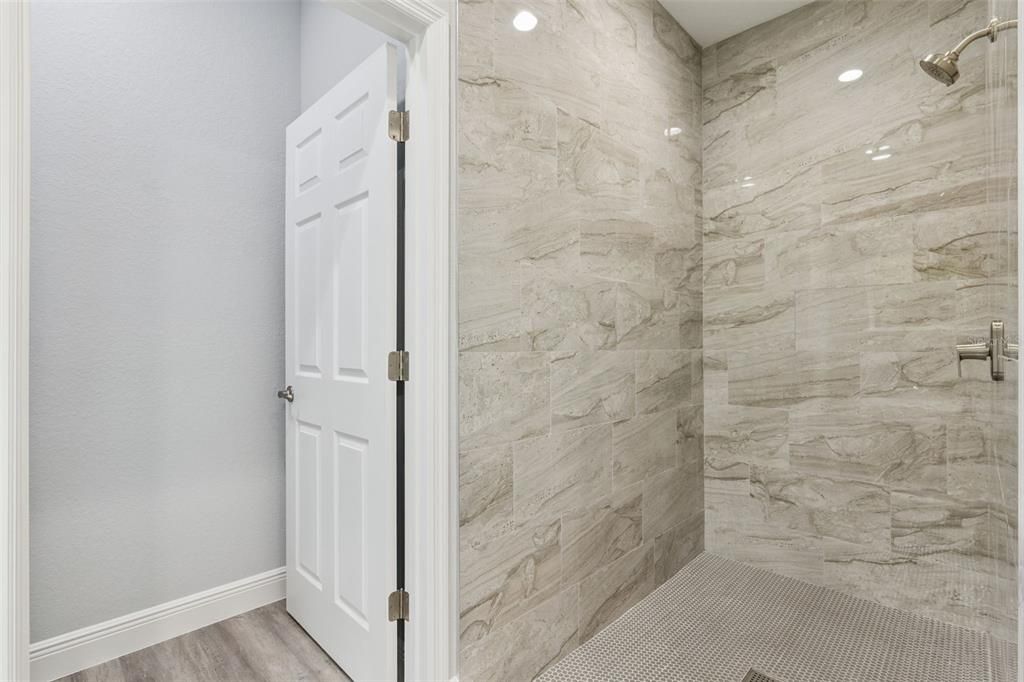 For Sale: $575,000 (4 beds, 3 baths, 2291 Square Feet)