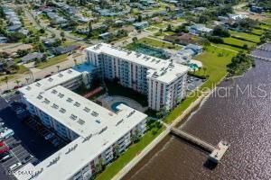 For Rent: $1,200 (1 beds, 1 baths, 710 Square Feet)