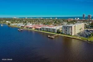 For Rent: $1,200 (1 beds, 1 baths, 710 Square Feet)