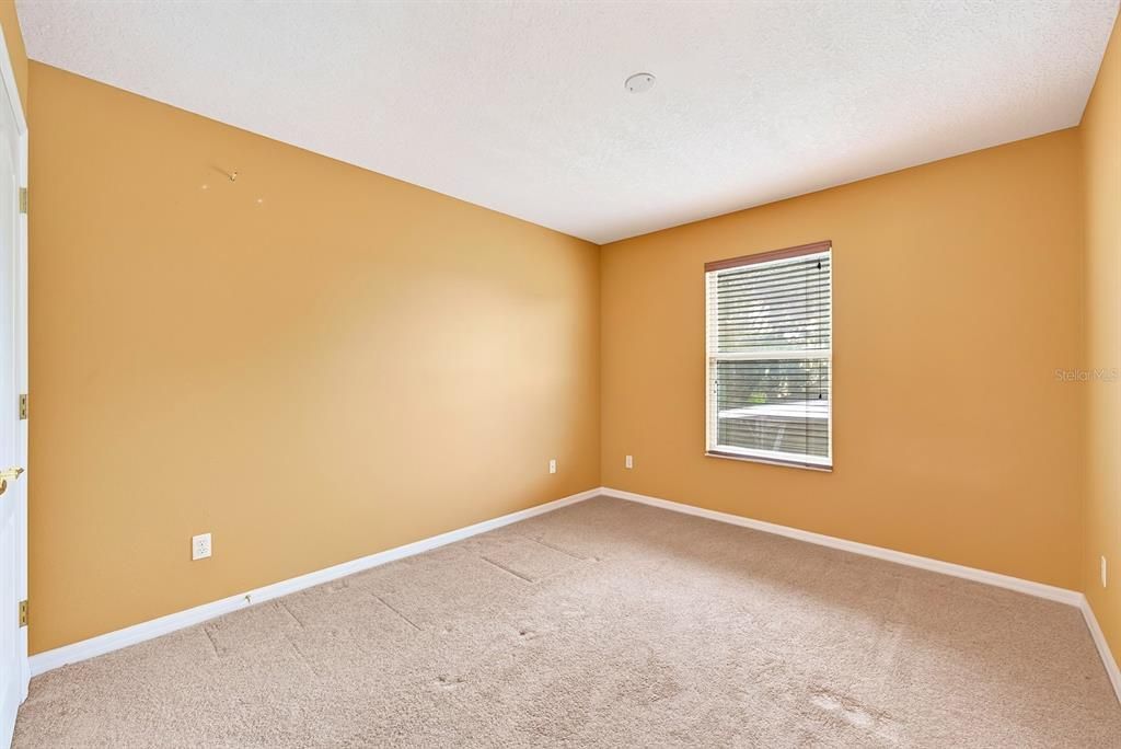 For Sale: $840,000 (6 beds, 3 baths, 3622 Square Feet)