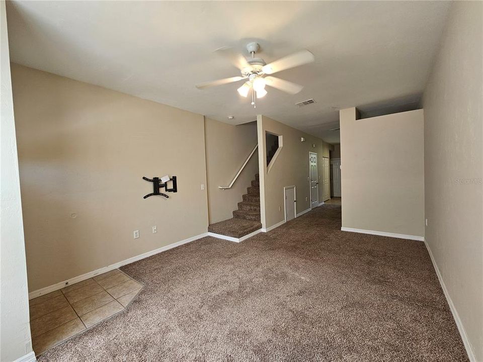 For Rent: $1,375 (2 beds, 2 baths, 1114 Square Feet)