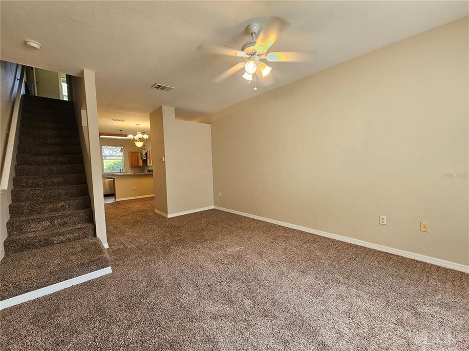 For Rent: $1,375 (2 beds, 2 baths, 1114 Square Feet)