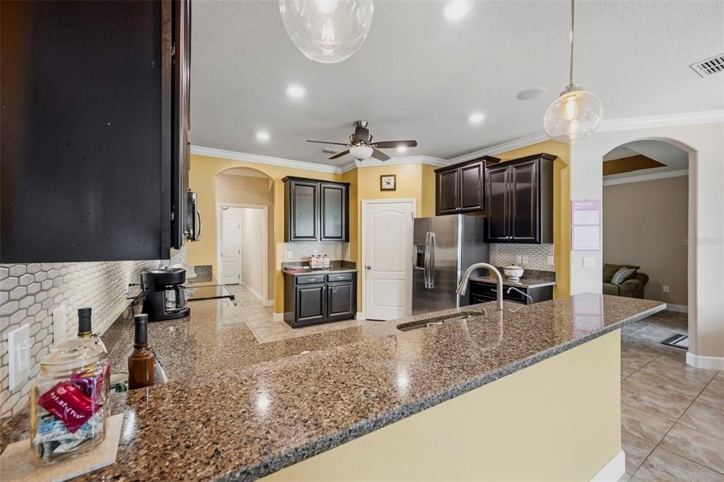 En Venta: $524,900 (5 camas, 3 baños, 2996 Pies cuadrados)