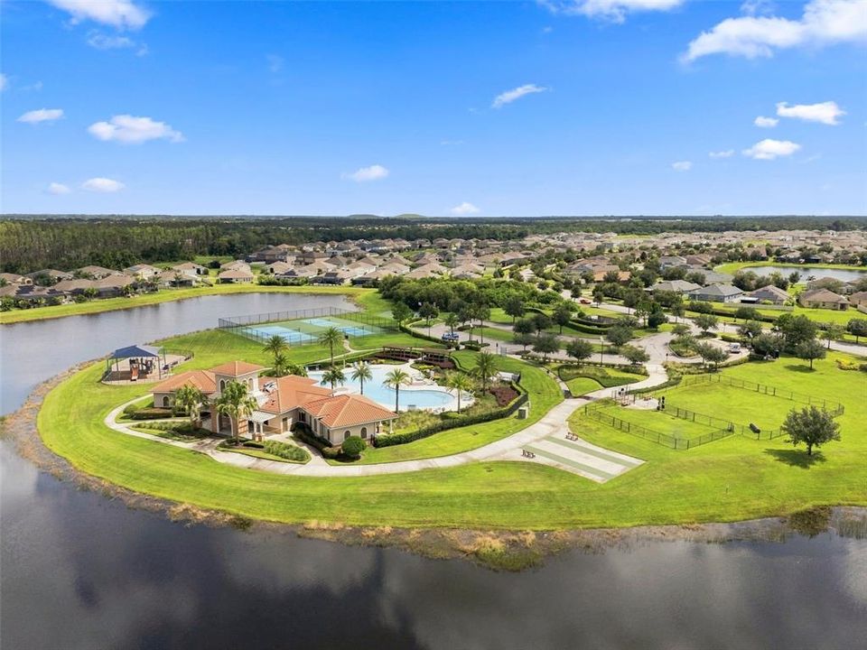 En Venta: $524,900 (5 camas, 3 baños, 2996 Pies cuadrados)