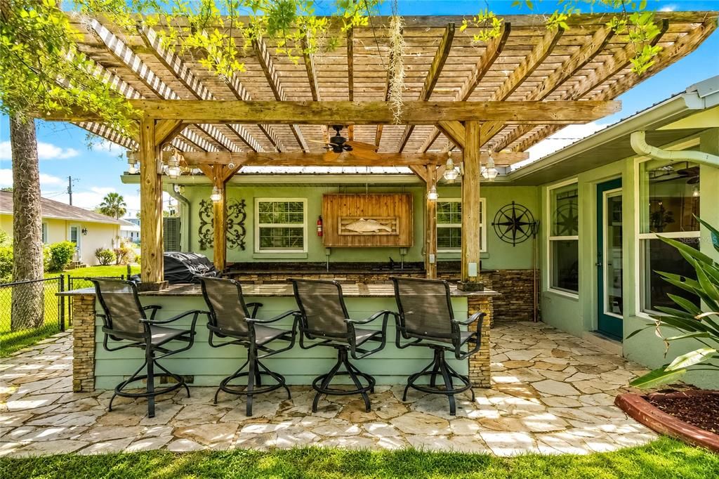 En Venta: $799,000 (4 camas, 2 baños, 2095 Pies cuadrados)