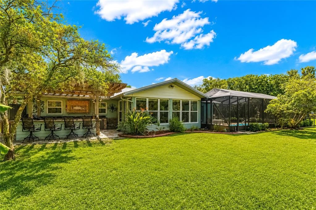 En Venta: $799,000 (4 camas, 2 baños, 2095 Pies cuadrados)