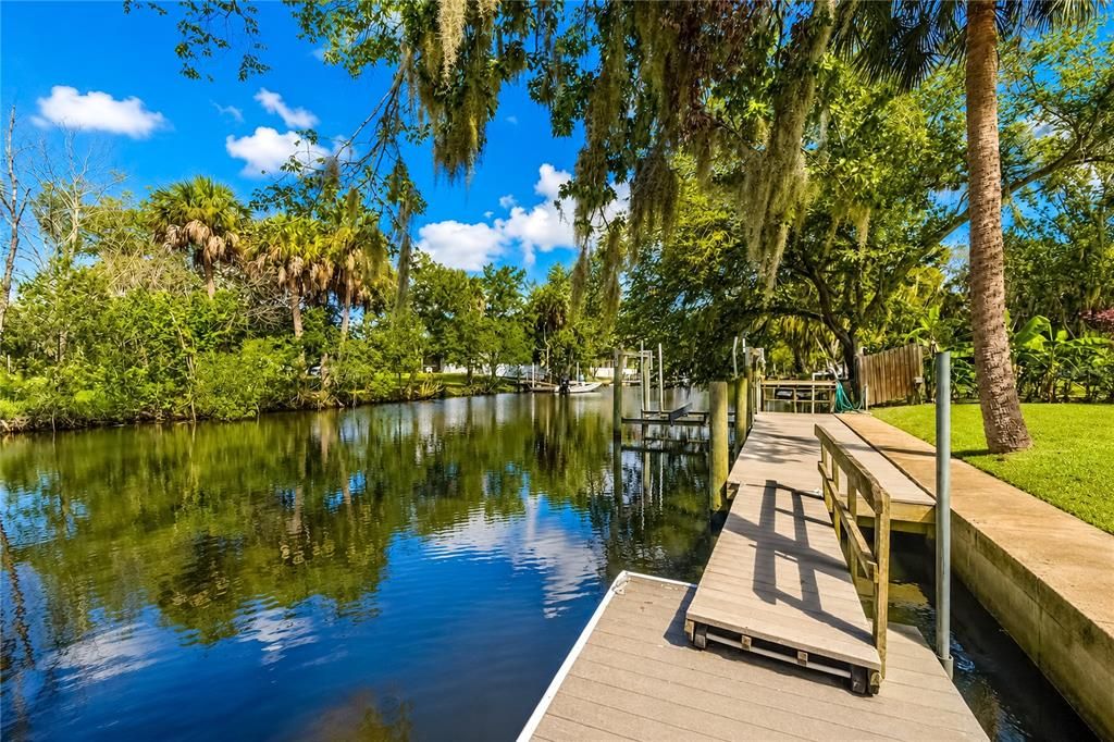 En Venta: $799,000 (4 camas, 2 baños, 2095 Pies cuadrados)
