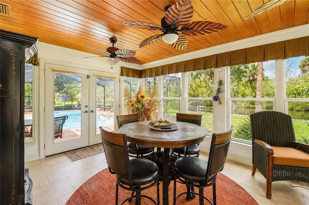 En Venta: $799,000 (4 camas, 2 baños, 2095 Pies cuadrados)