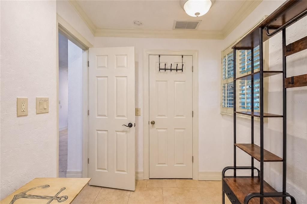 En Venta: $799,000 (4 camas, 2 baños, 2095 Pies cuadrados)