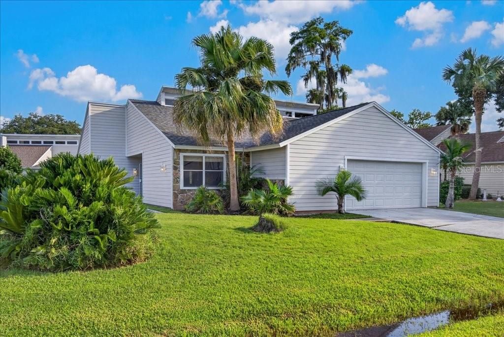 For Sale: $275,000 (2 beds, 2 baths, 1440 Square Feet)