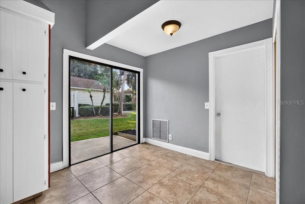 For Sale: $275,000 (2 beds, 2 baths, 1440 Square Feet)