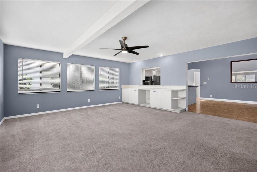For Sale: $275,000 (2 beds, 2 baths, 1440 Square Feet)