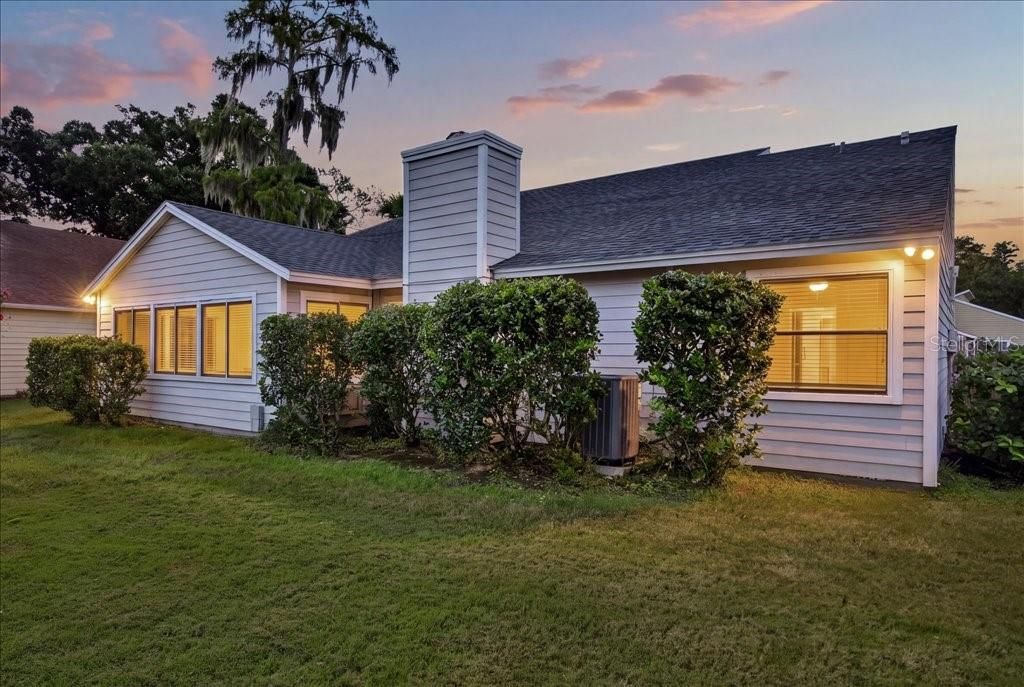 For Sale: $275,000 (2 beds, 2 baths, 1440 Square Feet)