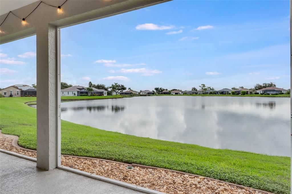 En Venta: $499,900 (3 camas, 3 baños, 1935 Pies cuadrados)