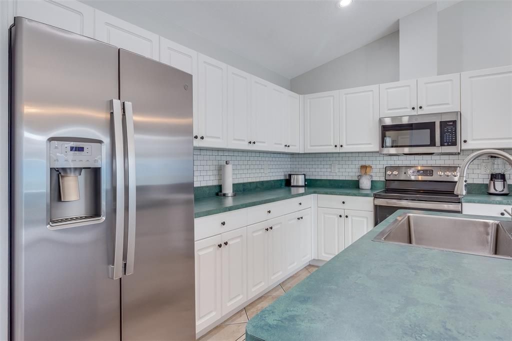 En Venta: $499,900 (3 camas, 3 baños, 1935 Pies cuadrados)