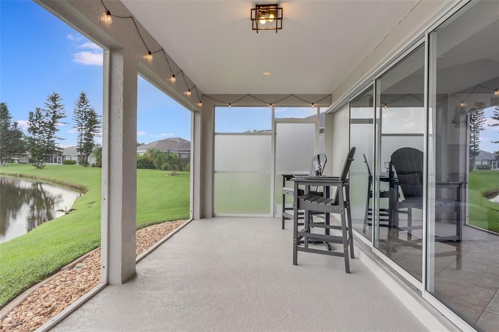 En Venta: $499,900 (3 camas, 3 baños, 1935 Pies cuadrados)