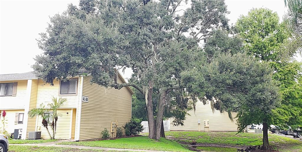 For Sale: $134,995 (2 beds, 1 baths, 1032 Square Feet)