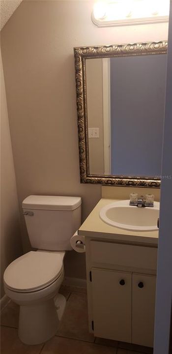 For Sale: $134,995 (2 beds, 1 baths, 1032 Square Feet)
