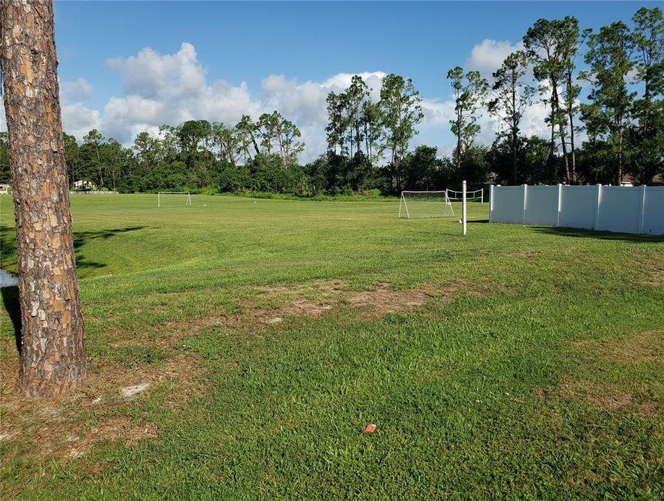For Sale: $134,995 (2 beds, 1 baths, 1032 Square Feet)