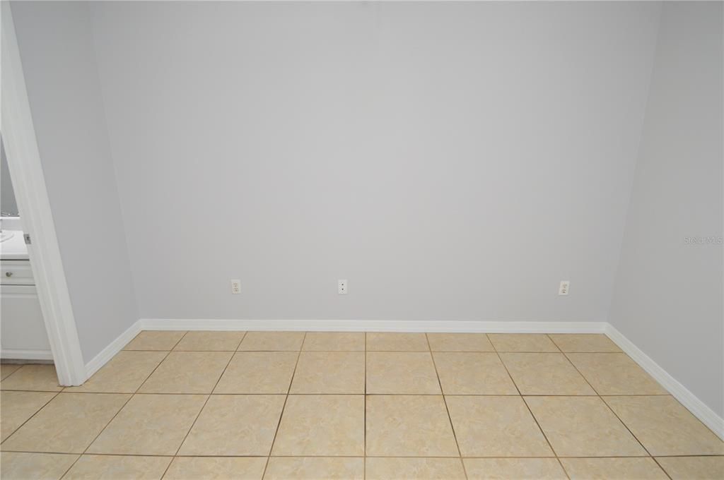 For Rent: $1,600 (2 beds, 2 baths, 1007 Square Feet)