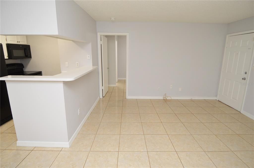 For Rent: $1,600 (2 beds, 2 baths, 1007 Square Feet)