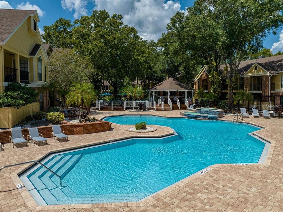 For Rent: $1,600 (2 beds, 2 baths, 1007 Square Feet)
