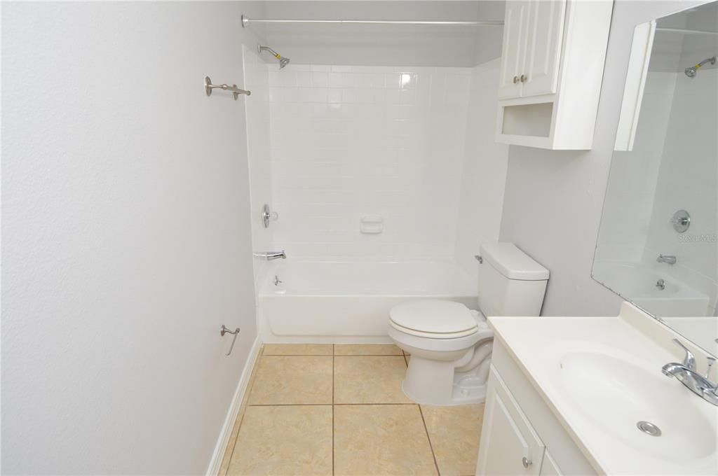 For Rent: $1,600 (2 beds, 2 baths, 1007 Square Feet)
