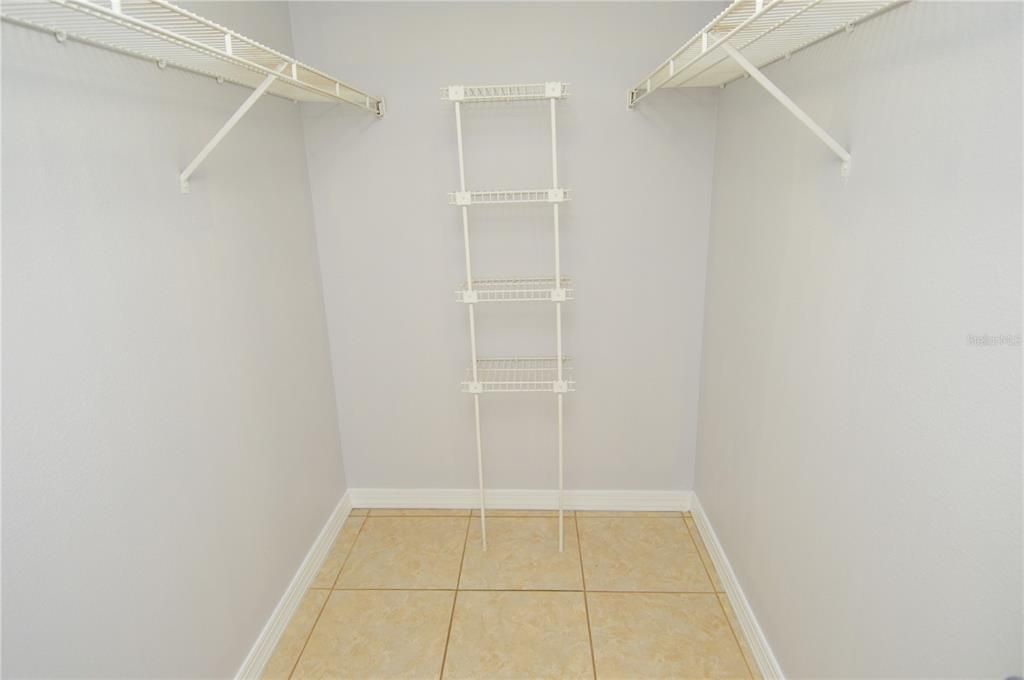 For Rent: $1,600 (2 beds, 2 baths, 1007 Square Feet)