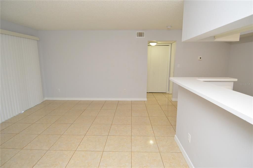 For Rent: $1,600 (2 beds, 2 baths, 1007 Square Feet)