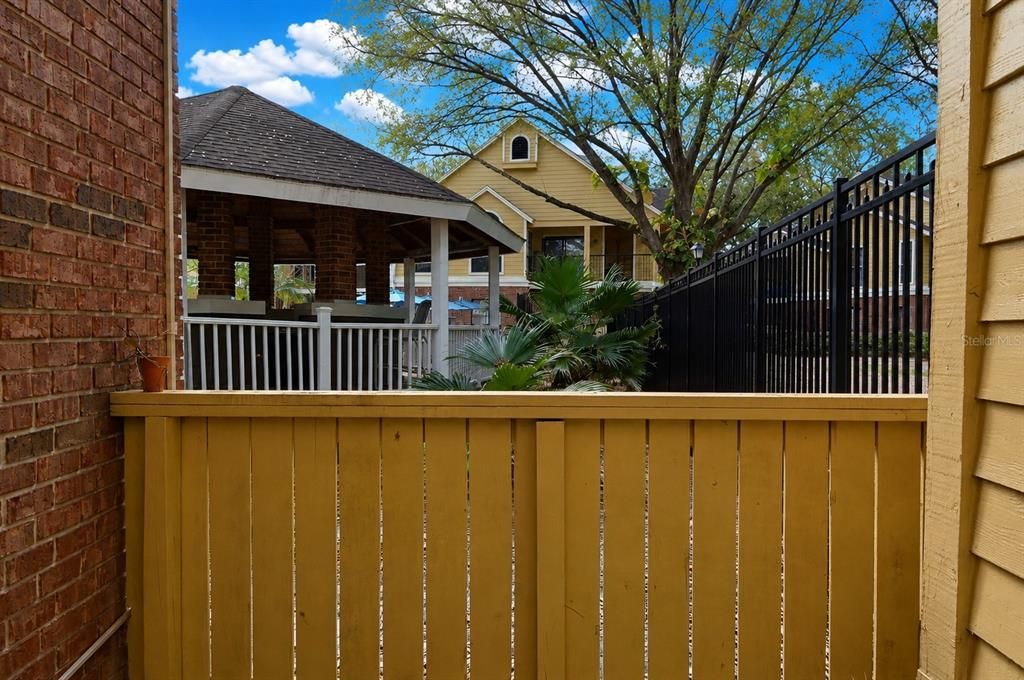 For Rent: $1,600 (2 beds, 2 baths, 1007 Square Feet)