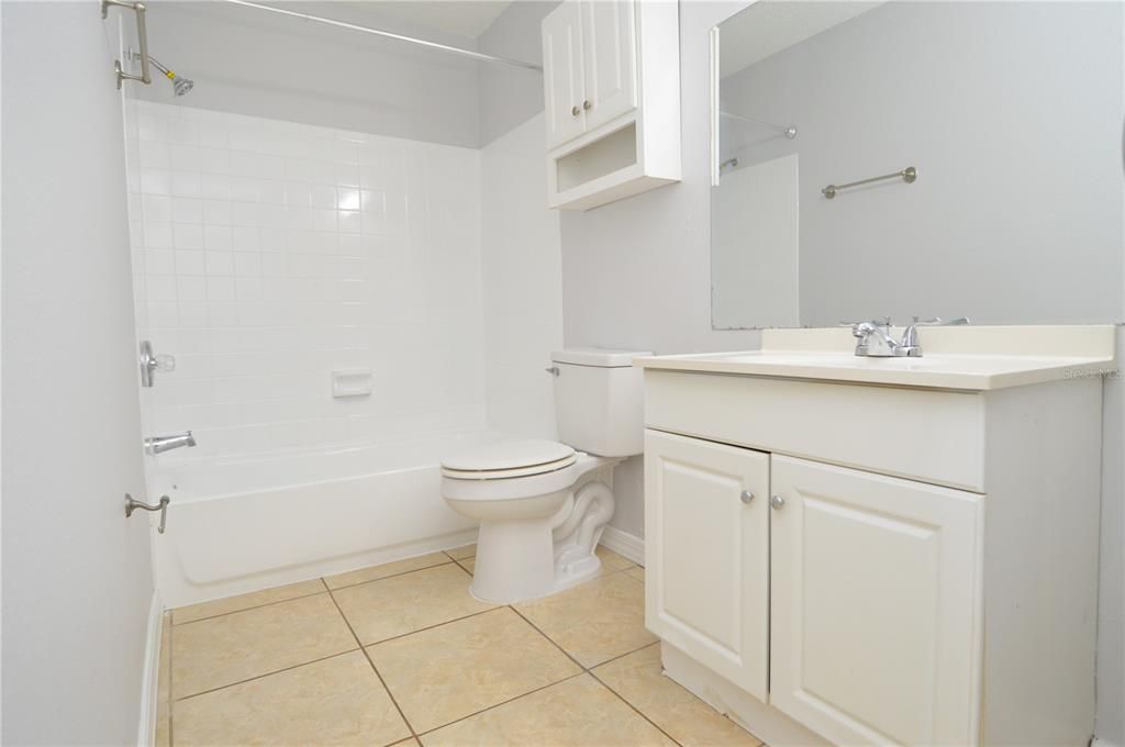 For Rent: $1,600 (2 beds, 2 baths, 1007 Square Feet)