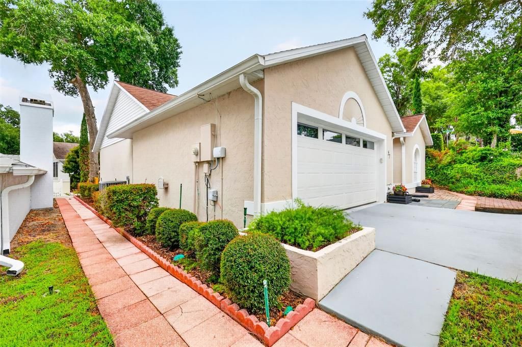 For Sale: $335,000 (3 beds, 2 baths, 1864 Square Feet)