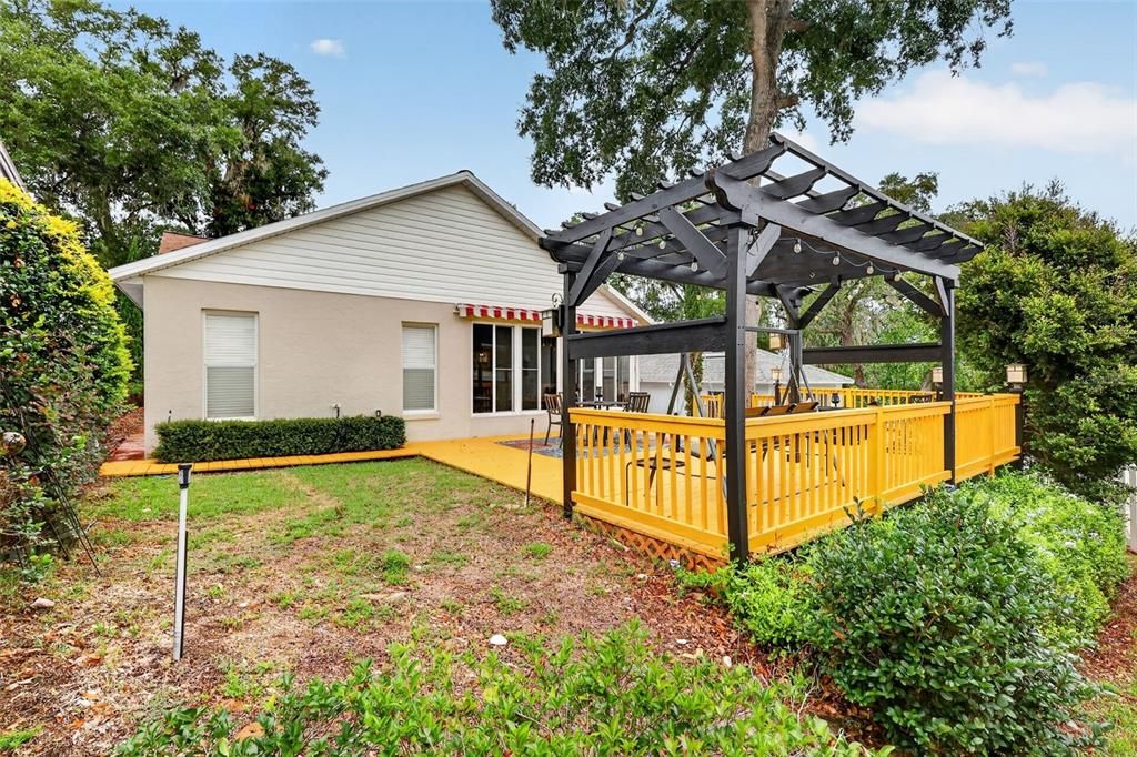 For Sale: $335,000 (3 beds, 2 baths, 1864 Square Feet)