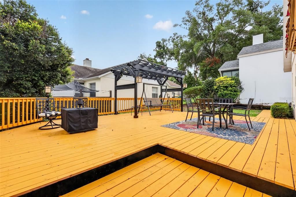 For Sale: $335,000 (3 beds, 2 baths, 1864 Square Feet)