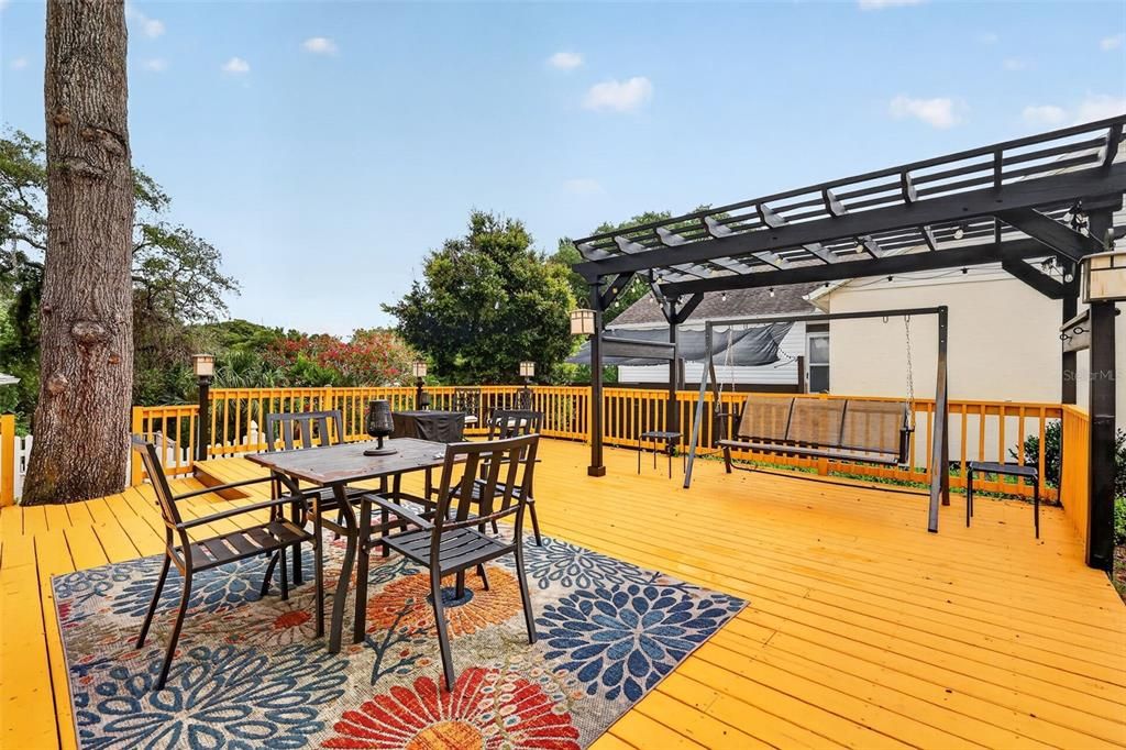 For Sale: $335,000 (3 beds, 2 baths, 1864 Square Feet)