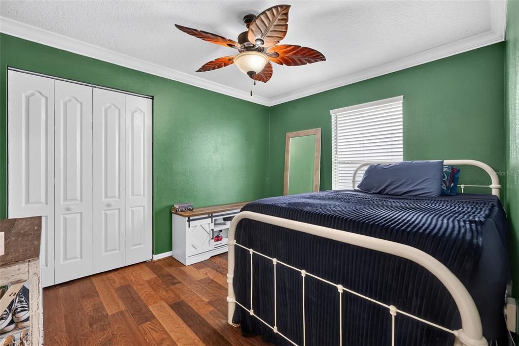 For Sale: $335,000 (3 beds, 2 baths, 1864 Square Feet)