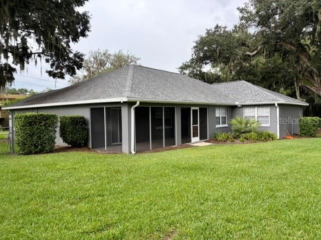 For Rent: $2,500 (3 beds, 2 baths, 2318 Square Feet)