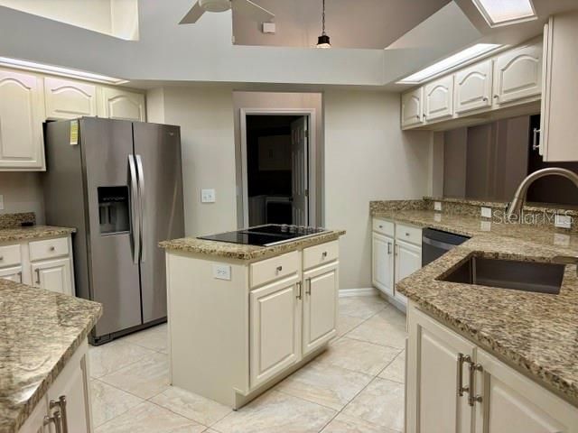 For Rent: $2,500 (3 beds, 2 baths, 2318 Square Feet)