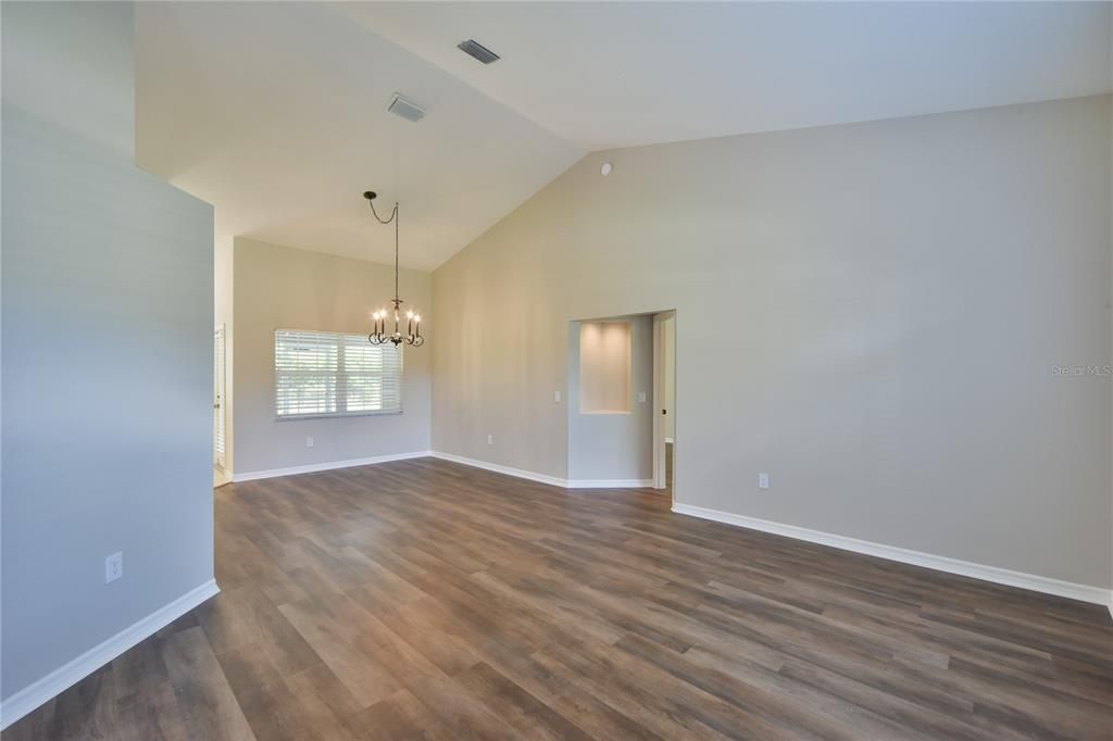 For Rent: $2,500 (3 beds, 2 baths, 2318 Square Feet)