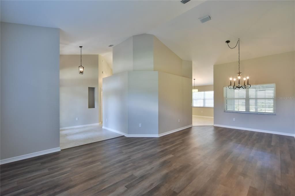 For Rent: $2,500 (3 beds, 2 baths, 2318 Square Feet)